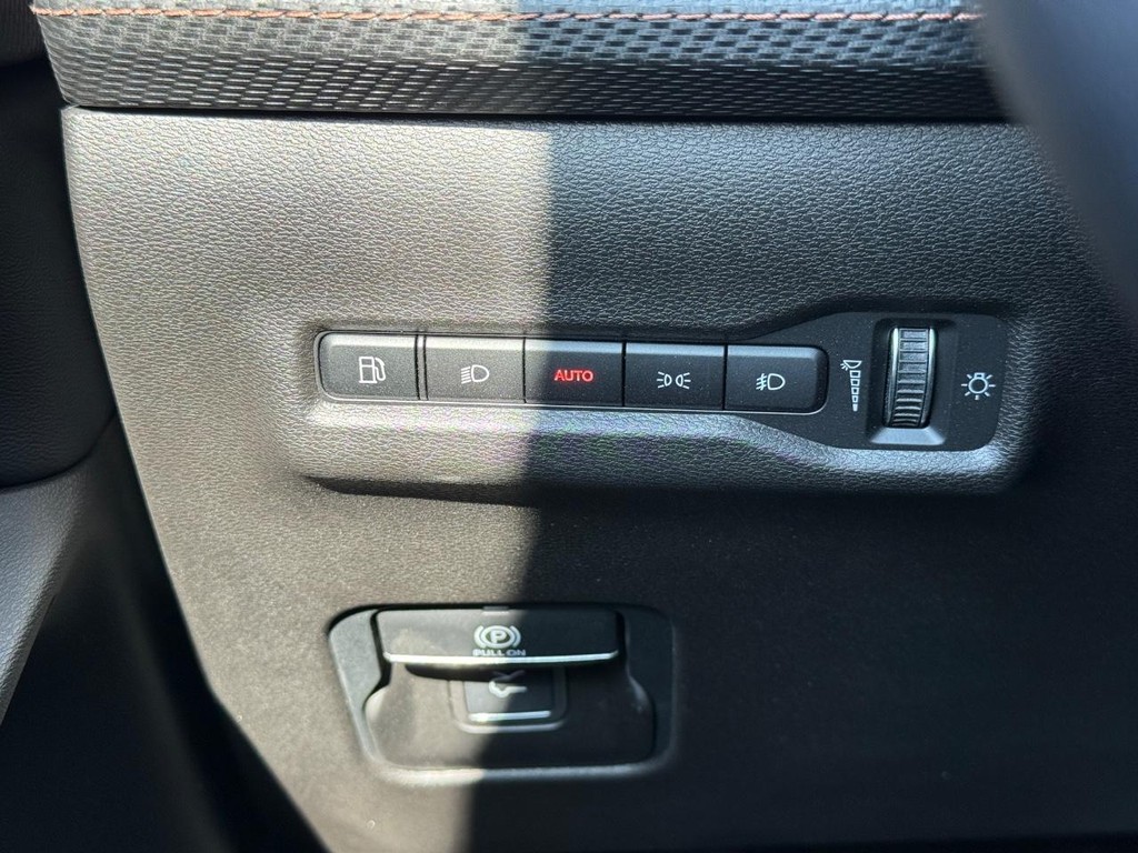 Jeep Cherokee Vehicle Full-screen Gallery Image 19