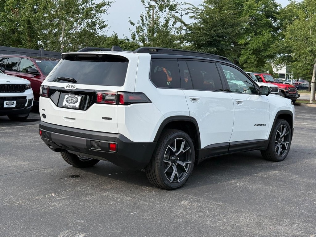 Jeep Cherokee Vehicle Full-screen Gallery Image 03