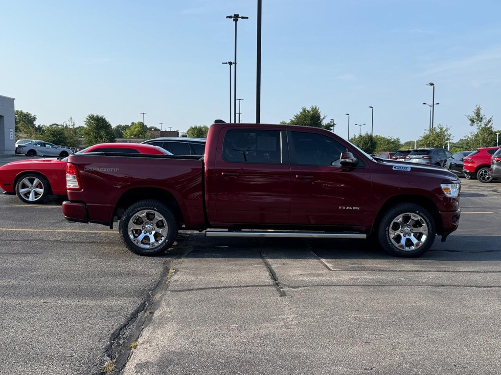 Ram 1500 Vehicle Full-screen Gallery Image 02