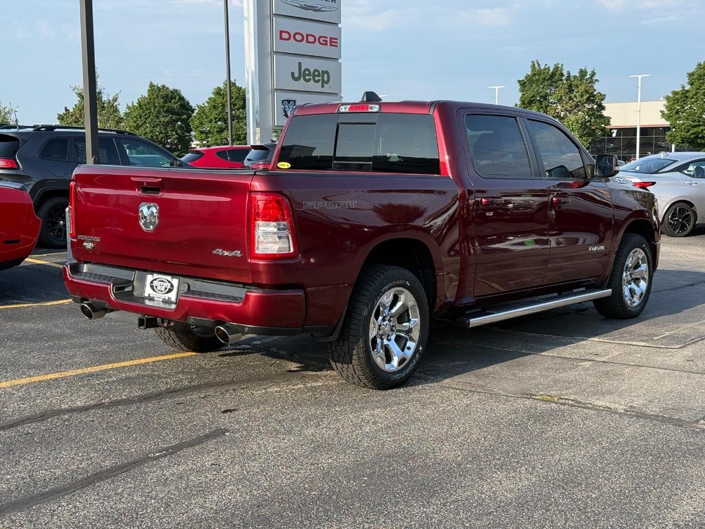 Ram 1500 Vehicle Full-screen Gallery Image 03