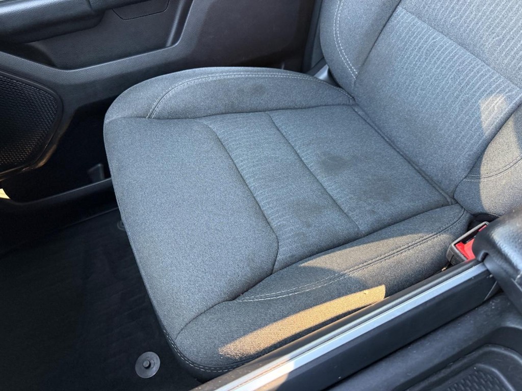 Ram 1500 Vehicle Full-screen Gallery Image 19