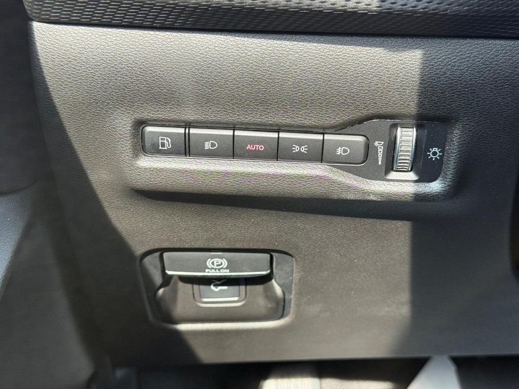 Jeep Cherokee Vehicle Full-screen Gallery Image 19