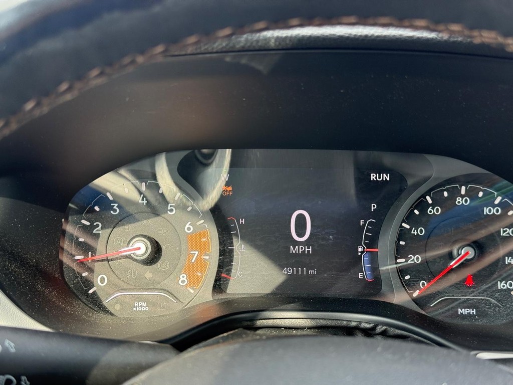Jeep Compass Vehicle Full-screen Gallery Image 16