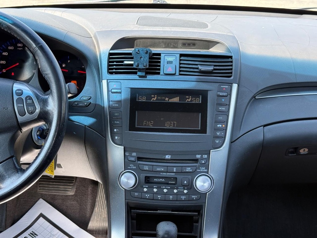 Acura TL Vehicle Full-screen Gallery Image 08