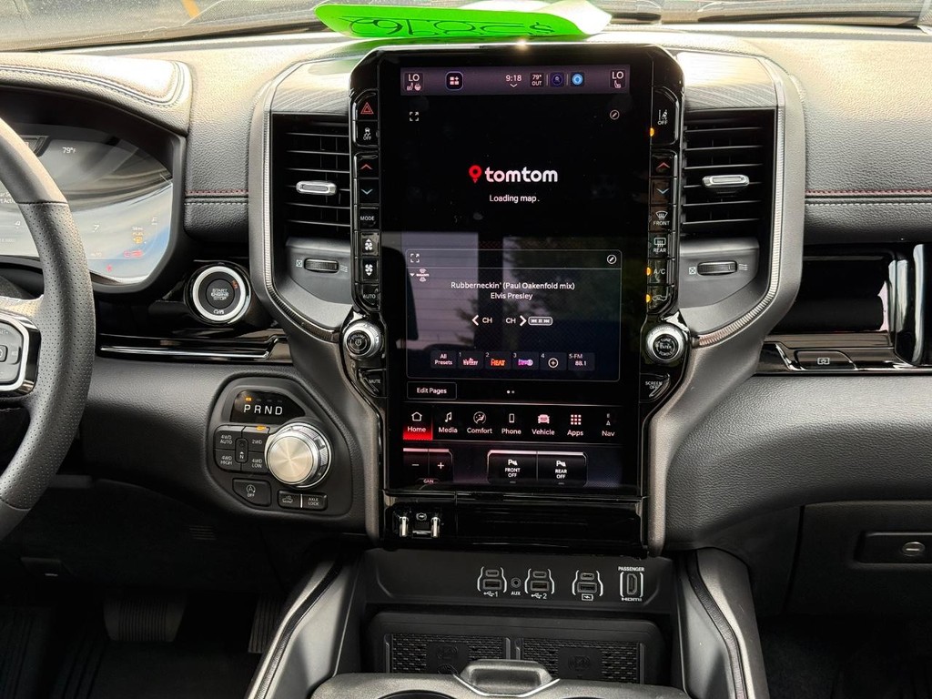 Ram 1500 Vehicle Full-screen Gallery Image 08