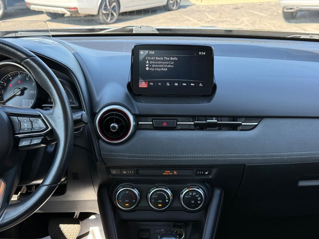 Mazda CX-3 Vehicle Full-screen Gallery Image 09