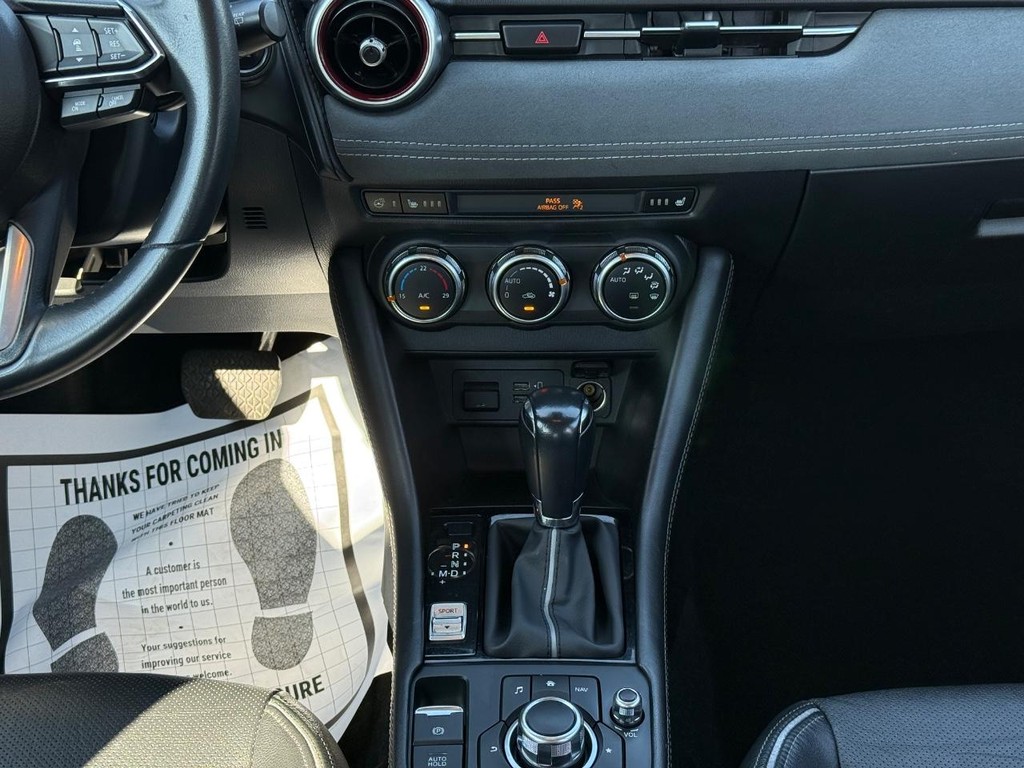 Mazda CX-3 Vehicle Full-screen Gallery Image 10