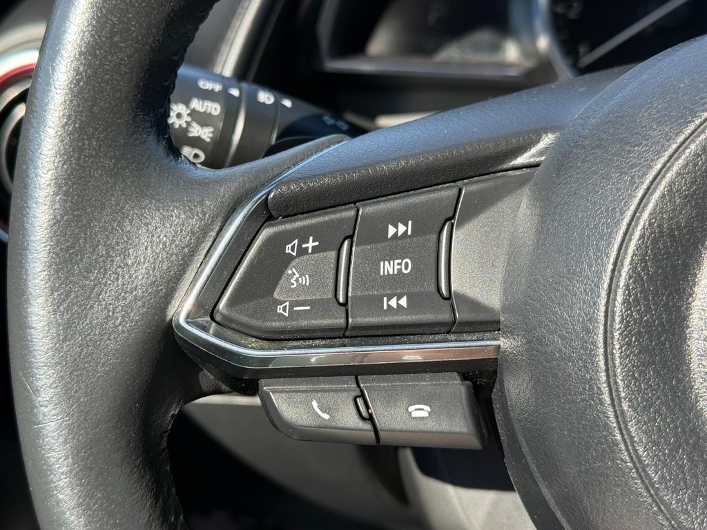 Mazda CX-3 Vehicle Full-screen Gallery Image 14