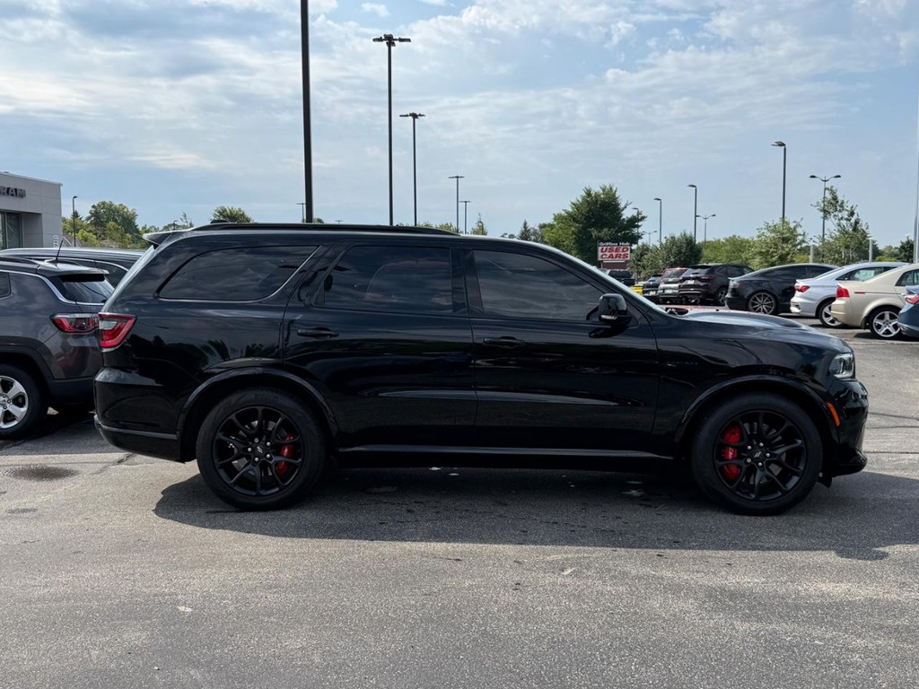Dodge Durango Vehicle Full-screen Gallery Image 02