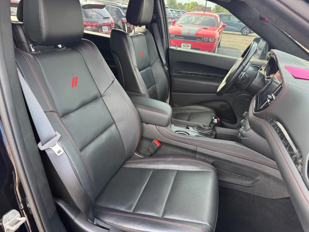 Dodge Durango Vehicle Full-screen Gallery Image 06