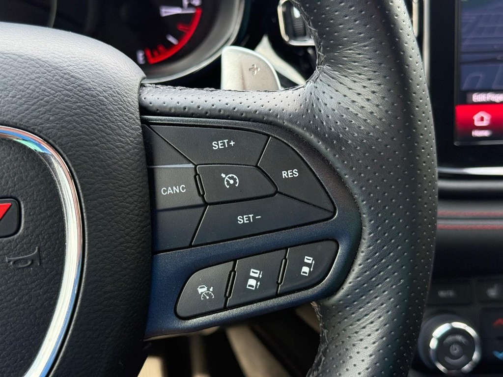 Dodge Durango Vehicle Full-screen Gallery Image 16