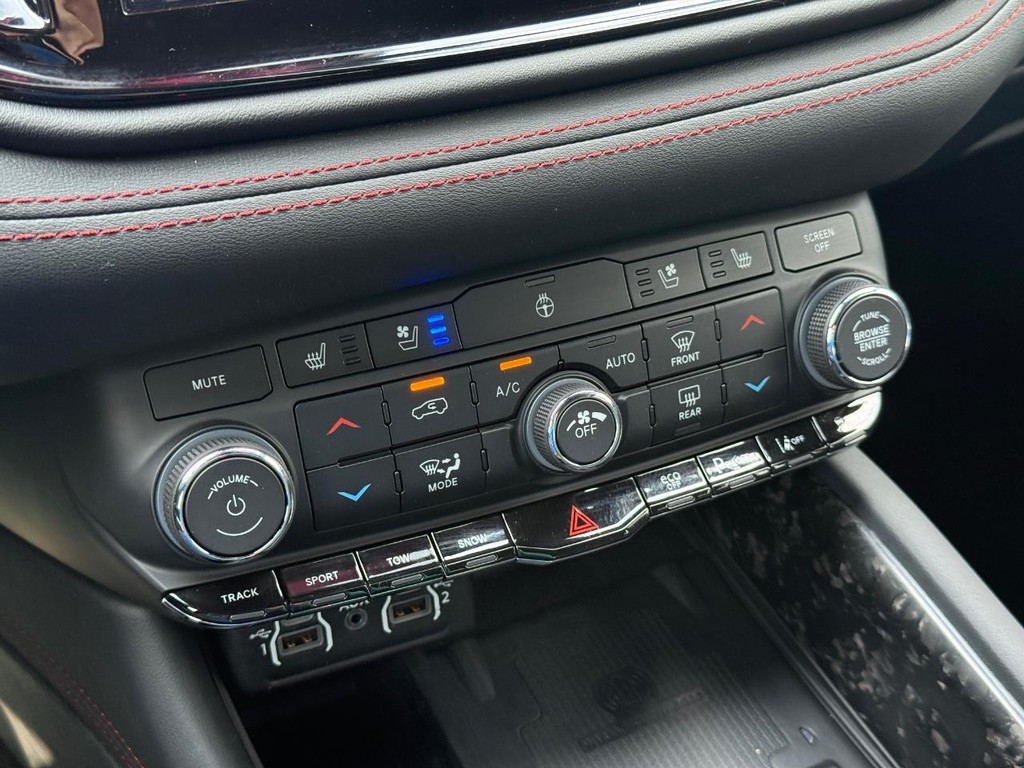 Dodge Durango Vehicle Full-screen Gallery Image 19
