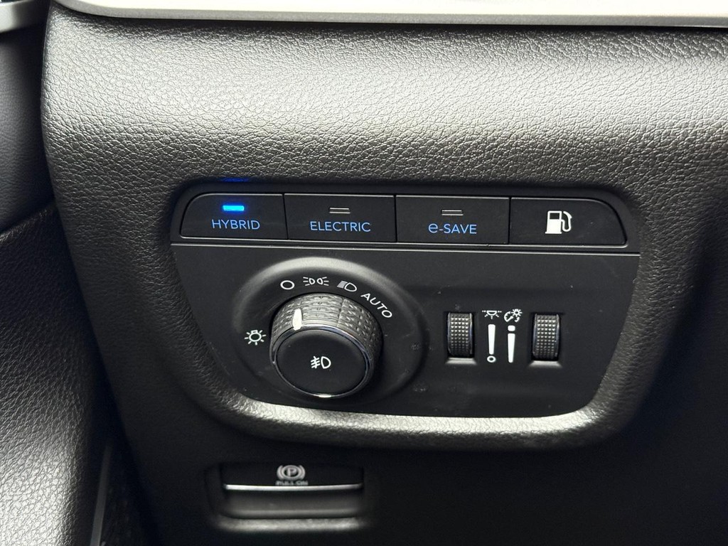 Jeep Grand Cherokee 4xe Vehicle Full-screen Gallery Image 20