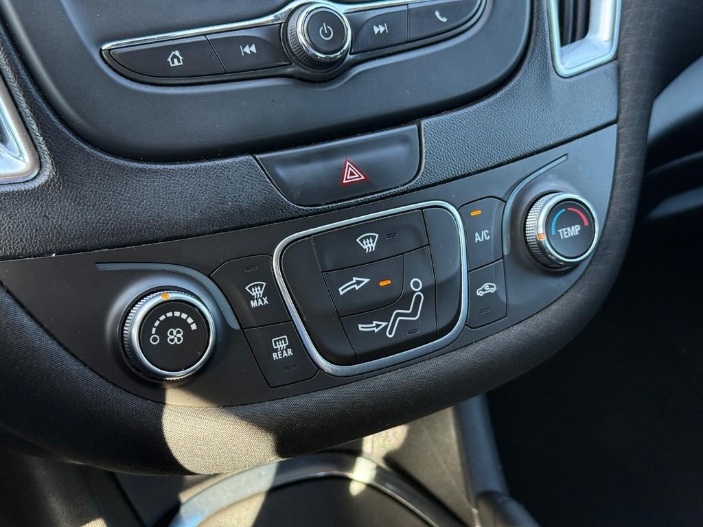 Chevrolet Malibu Vehicle Full-screen Gallery Image 18