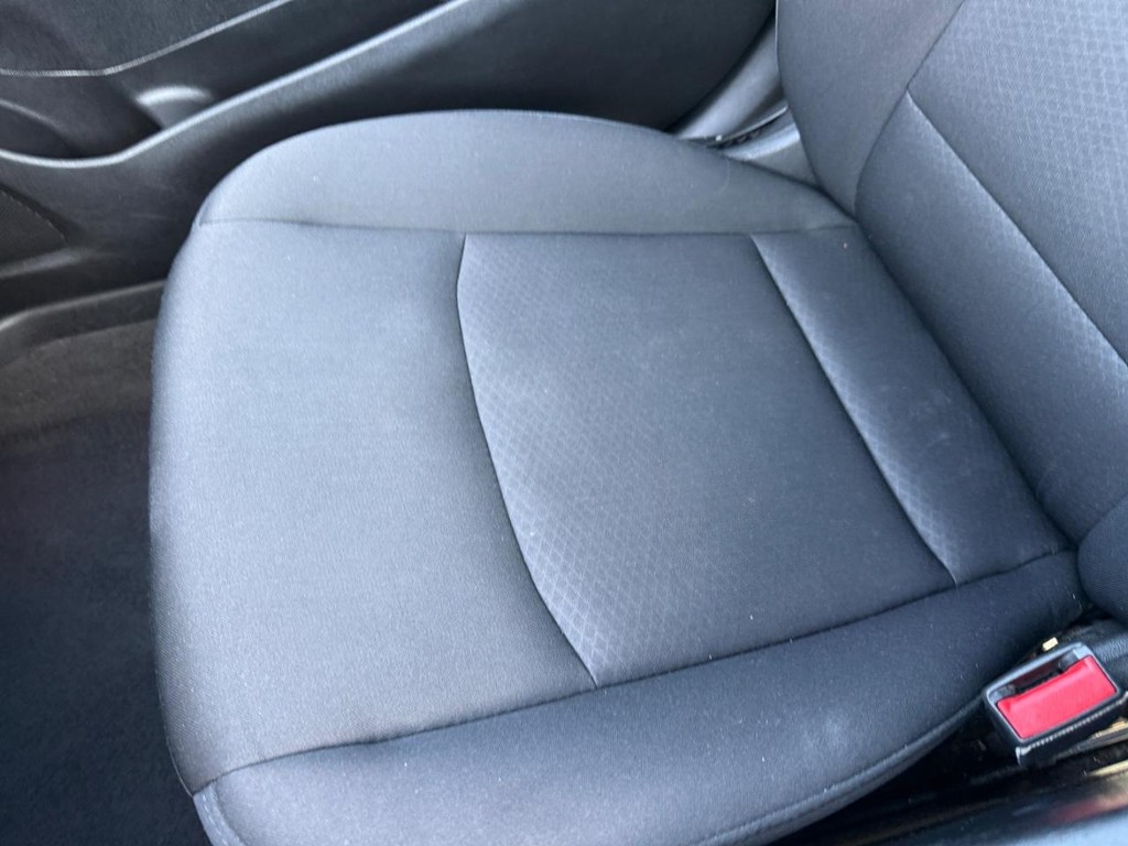Chevrolet Malibu Vehicle Full-screen Gallery Image 19