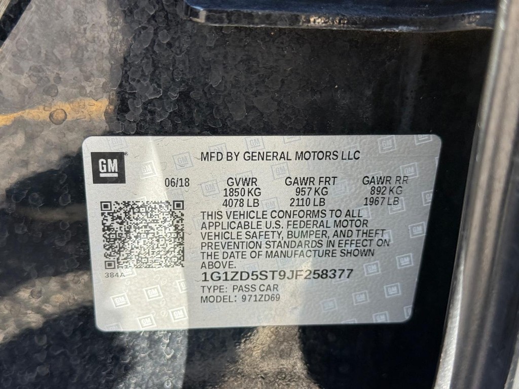 Chevrolet Malibu Vehicle Full-screen Gallery Image 21