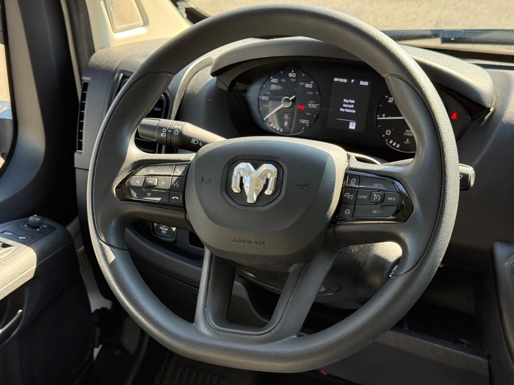 Ram ProMaster Cargo Van Vehicle Full-screen Gallery Image 15