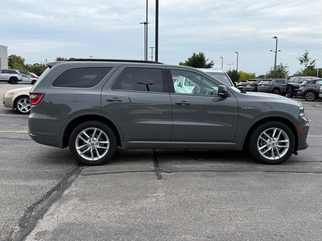 Dodge Durango Vehicle Full-screen Gallery Image 02