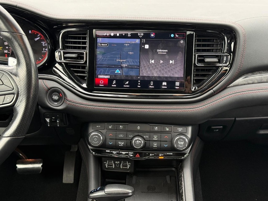 Dodge Durango Vehicle Full-screen Gallery Image 09