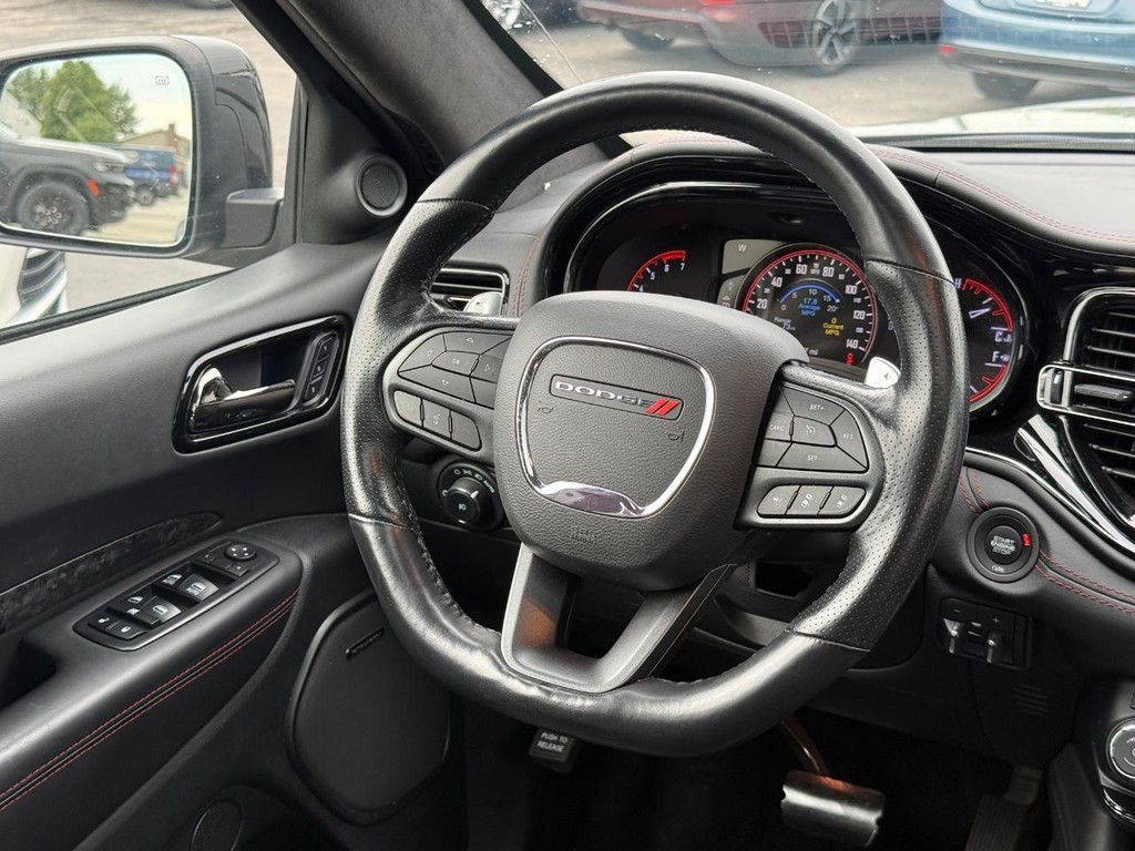 Dodge Durango Vehicle Full-screen Gallery Image 11