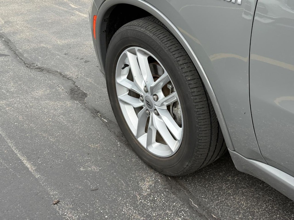 Dodge Durango Vehicle Full-screen Gallery Image 13