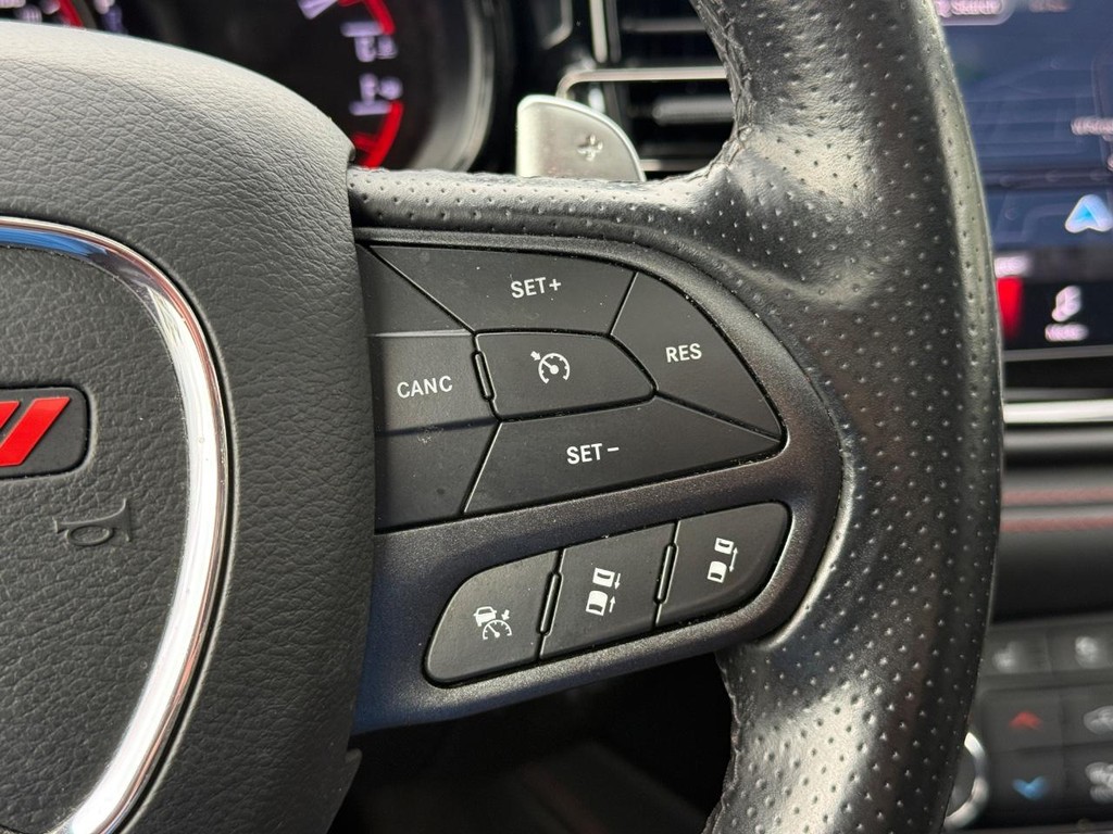 Dodge Durango Vehicle Full-screen Gallery Image 15