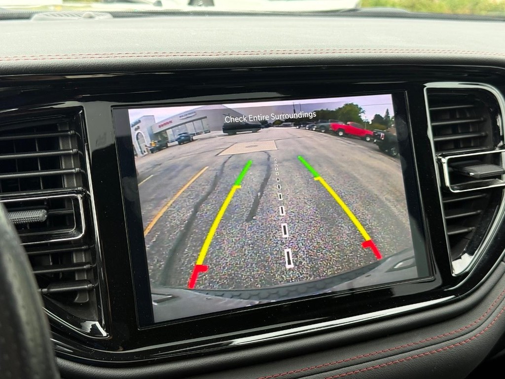 Dodge Durango Vehicle Full-screen Gallery Image 17