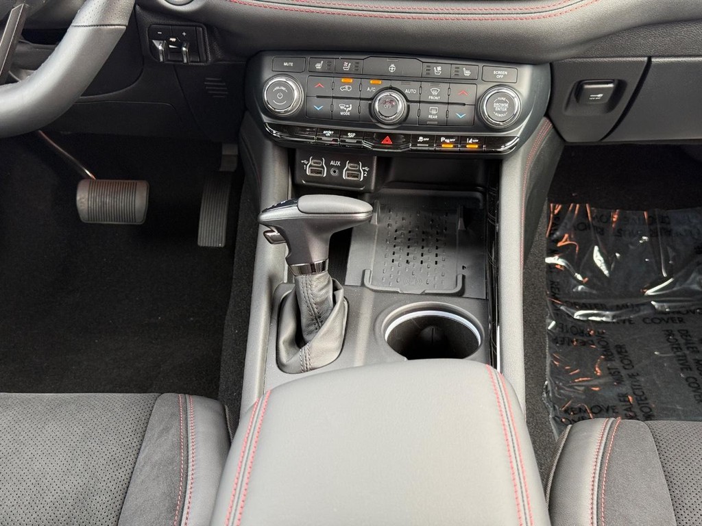 Dodge Durango Vehicle Full-screen Gallery Image 09