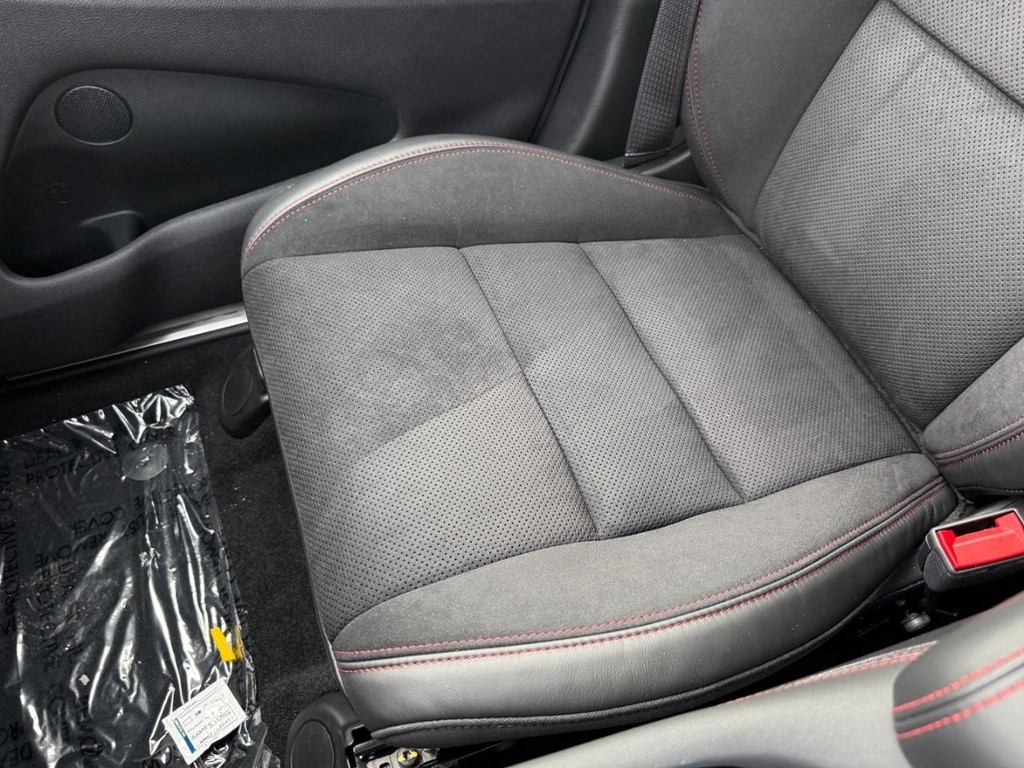 Dodge Durango Vehicle Full-screen Gallery Image 18