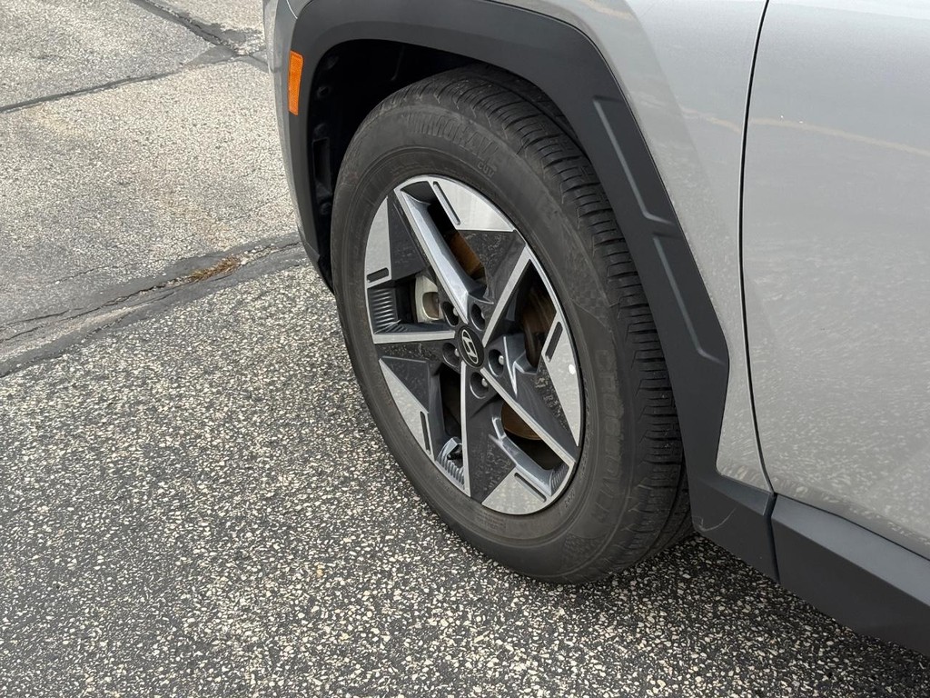Hyundai Tucson Vehicle Full-screen Gallery Image 13
