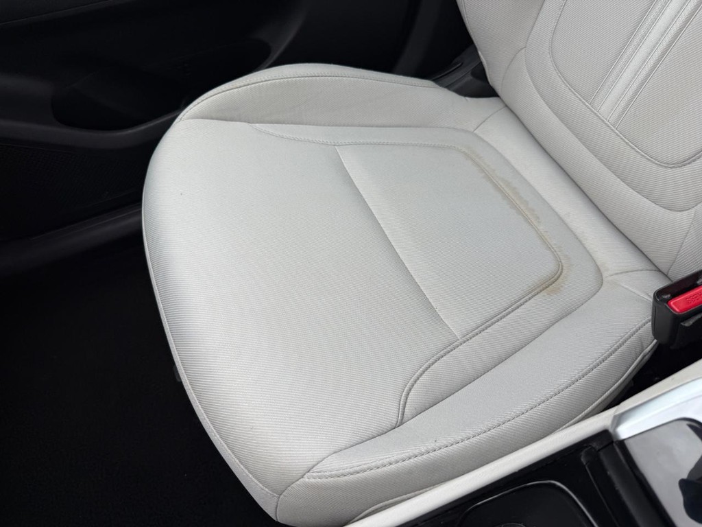 Hyundai Tucson Vehicle Full-screen Gallery Image 19