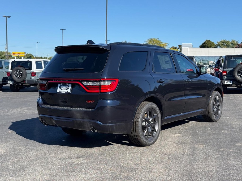 Dodge Durango Vehicle Full-screen Gallery Image 03