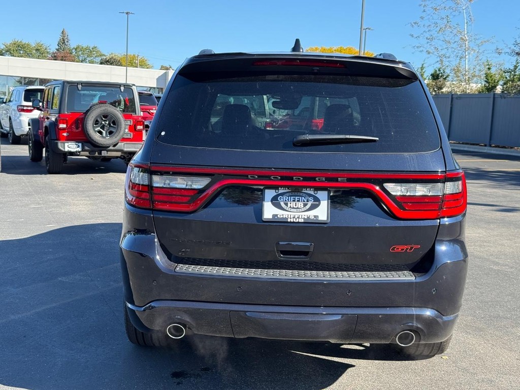 Dodge Durango Vehicle Full-screen Gallery Image 04