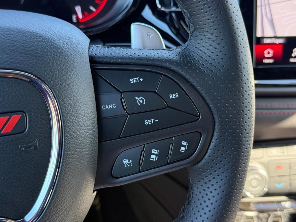 Dodge Durango Vehicle Full-screen Gallery Image 14