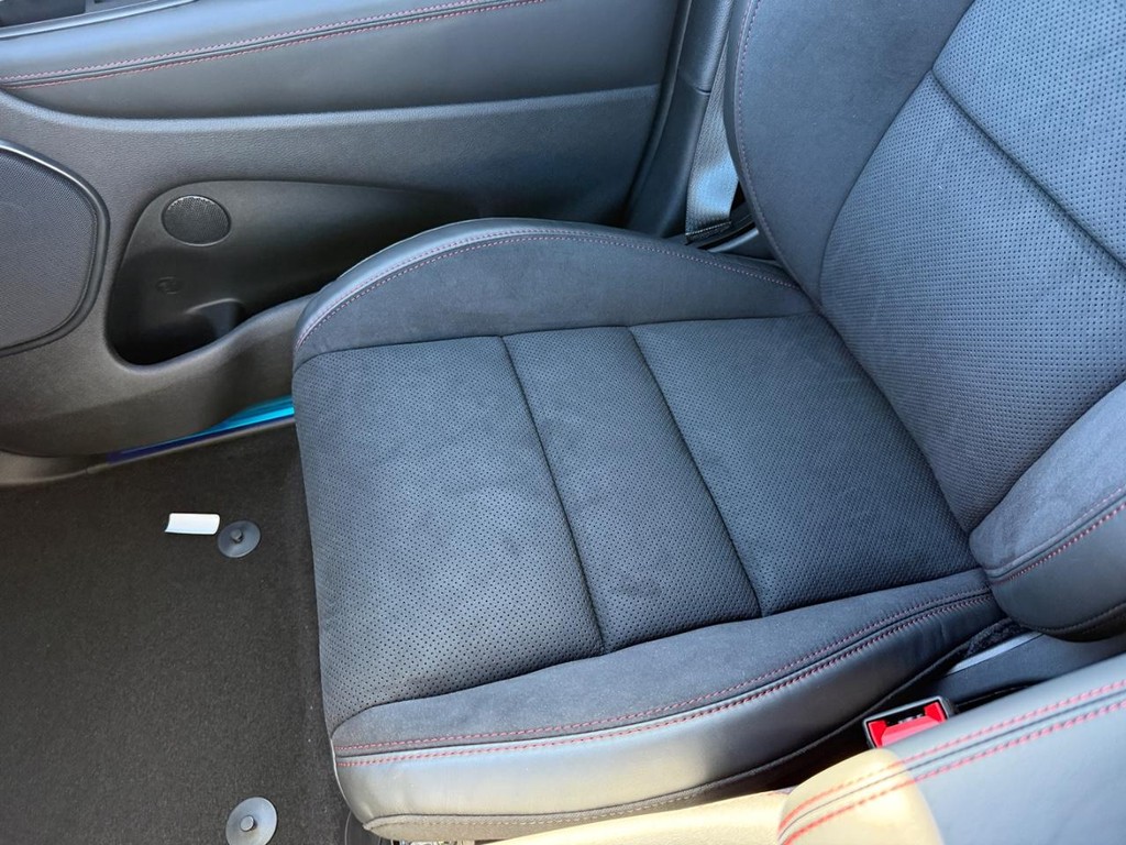 Dodge Durango Vehicle Full-screen Gallery Image 18