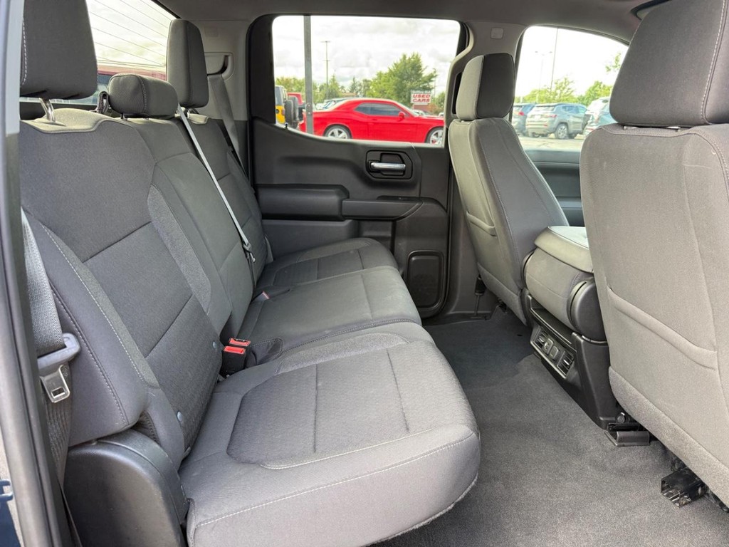 Chevrolet Silverado 1500 Vehicle Full-screen Gallery Image 07