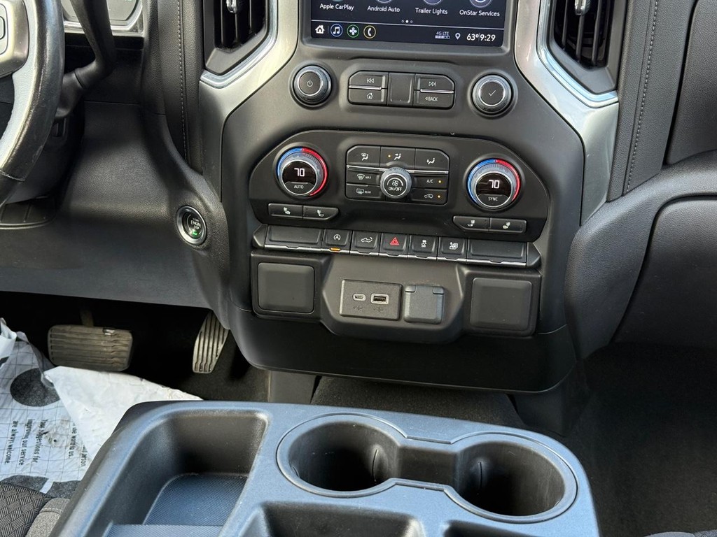 Chevrolet Silverado 1500 Vehicle Full-screen Gallery Image 10