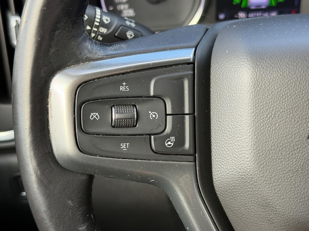 Chevrolet Silverado 1500 Vehicle Full-screen Gallery Image 14