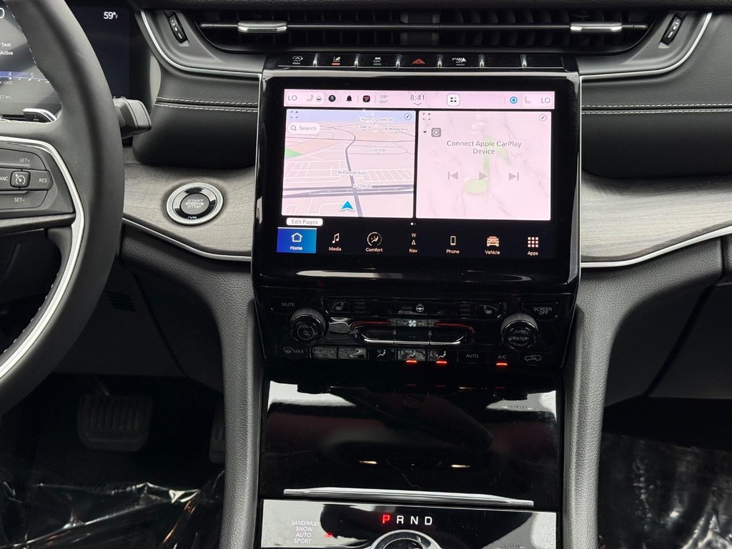 Jeep Grand Cherokee Vehicle Full-screen Gallery Image 09