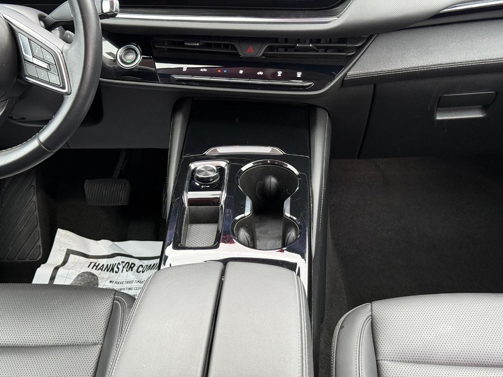Buick Envision Vehicle Full-screen Gallery Image 10
