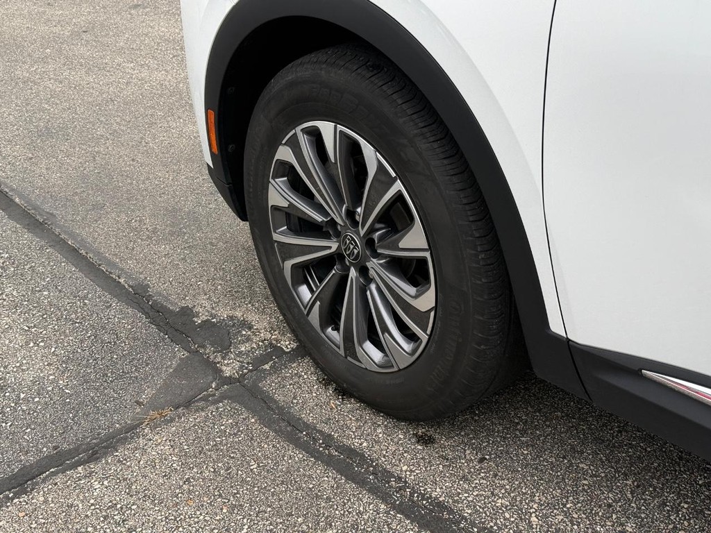 Buick Envision Vehicle Full-screen Gallery Image 13