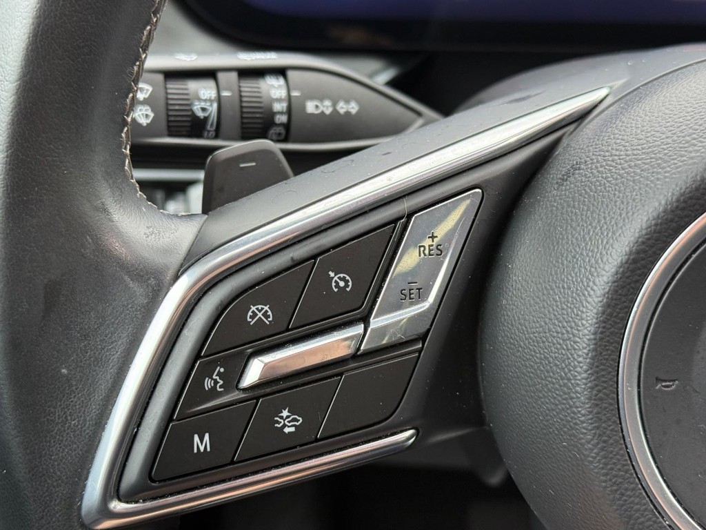 Buick Envision Vehicle Full-screen Gallery Image 14
