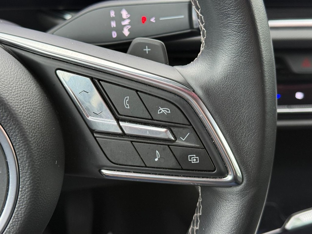 Buick Envision Vehicle Full-screen Gallery Image 15