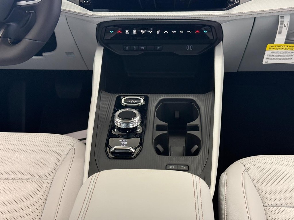 Jeep Cherokee Vehicle Full-screen Gallery Image 09