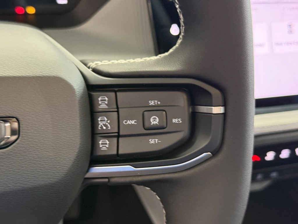Jeep Cherokee Vehicle Full-screen Gallery Image 14