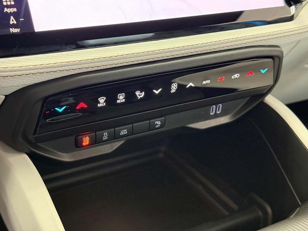 Jeep Cherokee Vehicle Full-screen Gallery Image 17