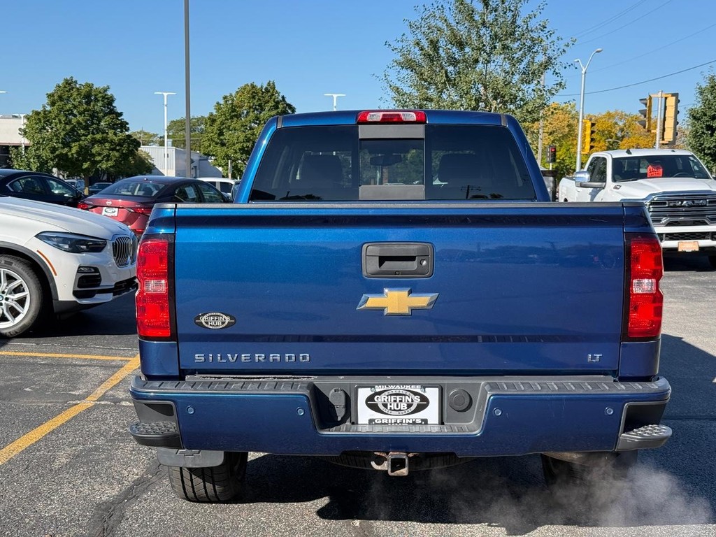 Chevrolet Silverado 1500 Vehicle Full-screen Gallery Image 04