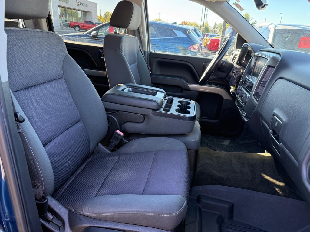 Chevrolet Silverado 1500 Vehicle Full-screen Gallery Image 06