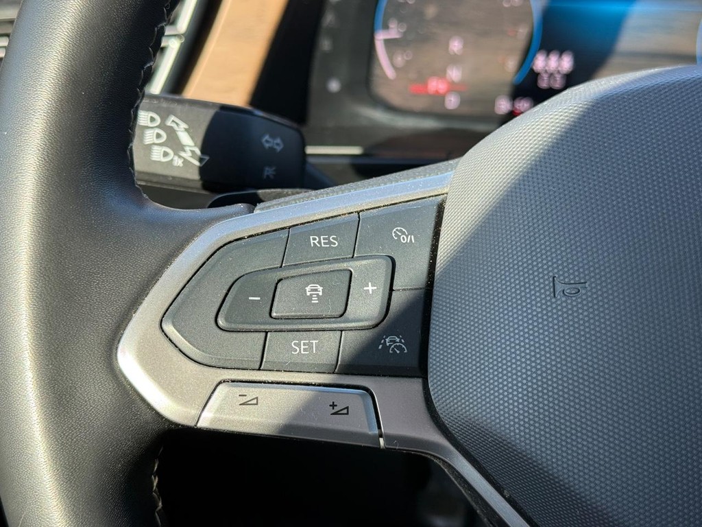 Volkswagen Atlas Vehicle Full-screen Gallery Image 15