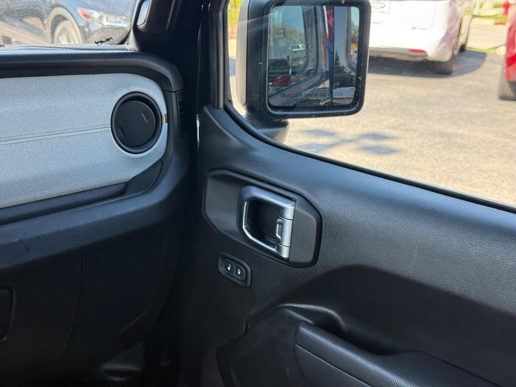Jeep Wrangler 4xe Vehicle Full-screen Gallery Image 12